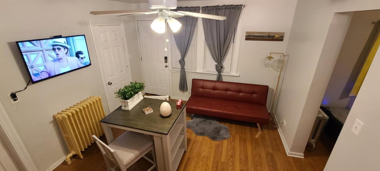 Cozy 1 Bedroom, 1 Min From Irving Park Blue Line, Free Parking ชิคาโก ภายนอก รูปภาพ