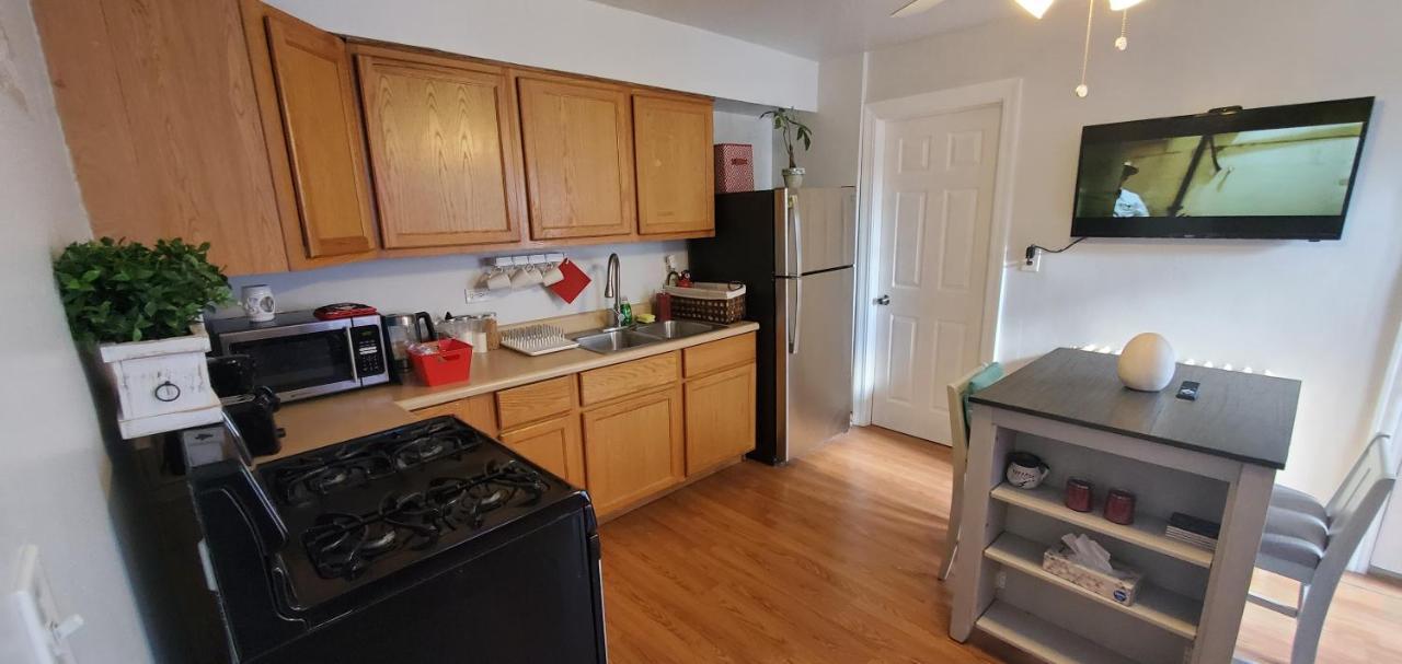 Cozy 1 Bedroom, 1 Min From Irving Park Blue Line, Free Parking ชิคาโก ภายนอก รูปภาพ