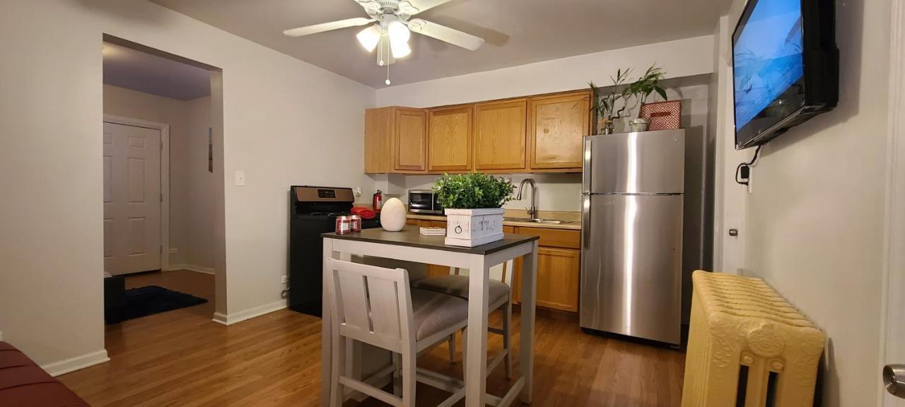 Cozy 1 Bedroom, 1 Min From Irving Park Blue Line, Free Parking ชิคาโก ภายนอก รูปภาพ